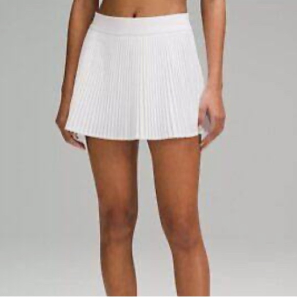 Lululemon Skort Women's Size 8 White Pleated Tennis Skirt